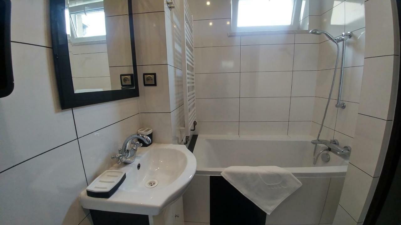 קרוסנו Apartamenty Korona מראה חיצוני תמונה